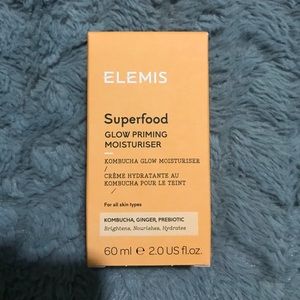 Elemis – Superfood Glow Priming Moisturizer